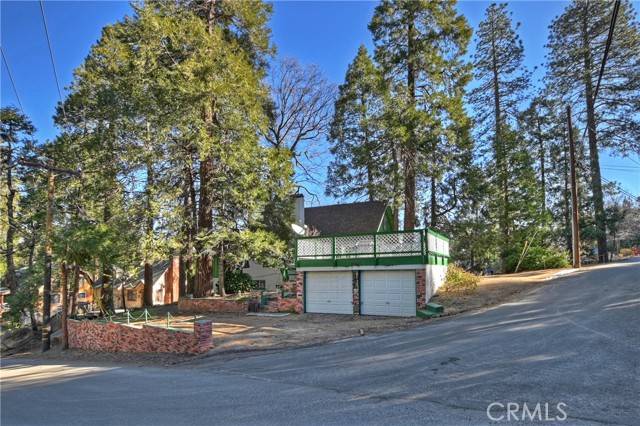 Crestline, CA 92325,24007 Scenic Drive