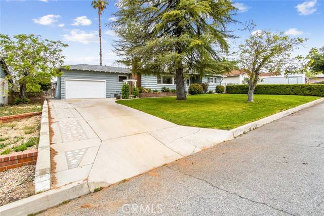 Yucaipa, CA 92399,35042 Kimberly Lane