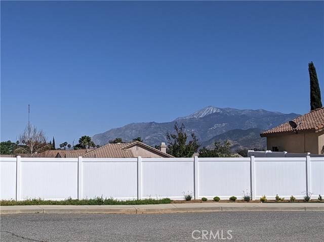 Banning, CA 92220,667 Golden Sky Court