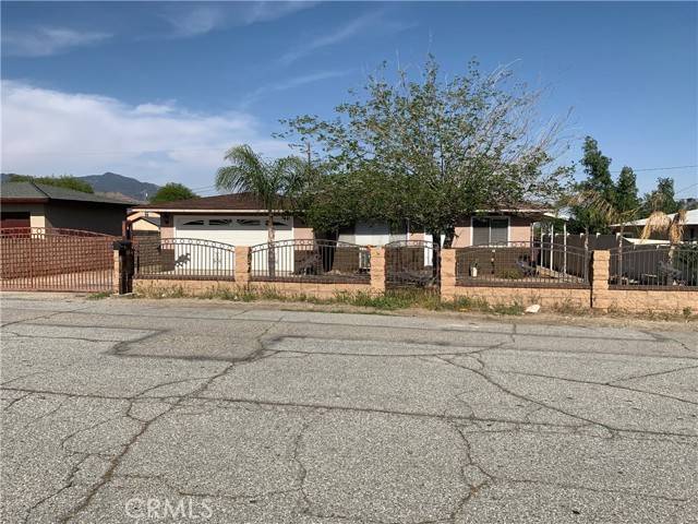 Banning, CA 92220,952 N Cherry Street