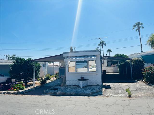 Yucaipa, CA 92399,13645 5th #35