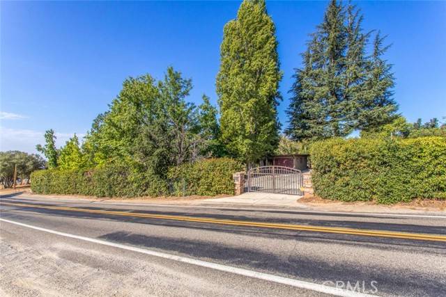 Cherry Valley, CA 92223,8345 Oak Glen Road