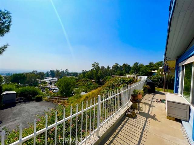 Highland, CA 92346,4040 Piedmont #272