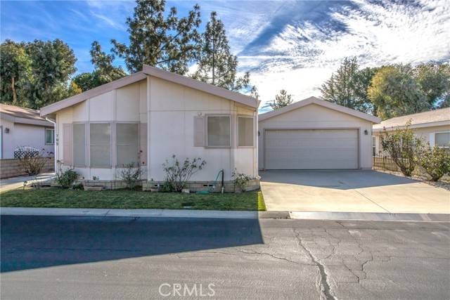 Banning, CA 92220,3800 W Wilson #105