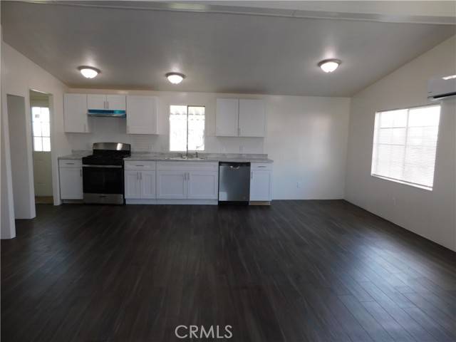 Yucaipa, CA 92399,12655 2nd #107