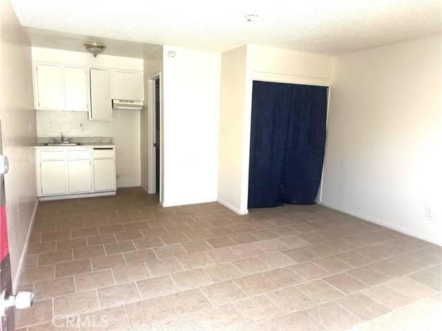 Adelanto, CA 92301,11661 White Avenue #studio