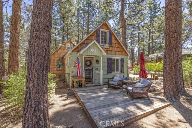 Sugarloaf, CA 92386,285 Spruce Lane