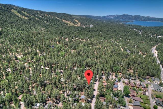 Big Bear Lake, CA 92315,42561 Peregrine Avenue