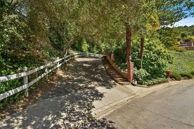 La Canada Flintridge, CA 91011,4067 Forest Hill Drive