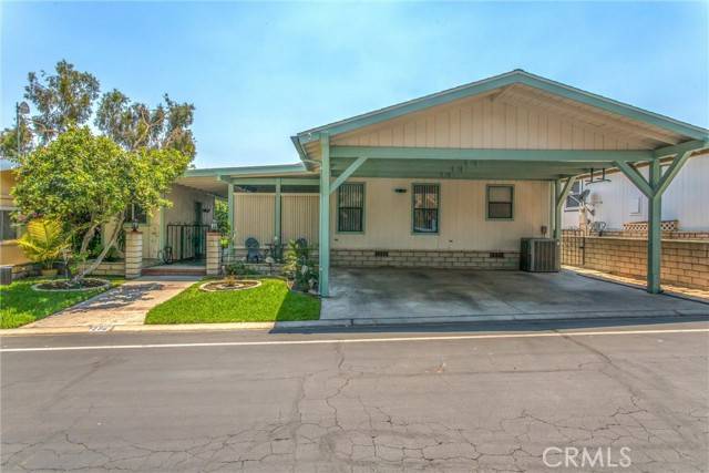 Highland, CA 92346,4040 Piedmont #296