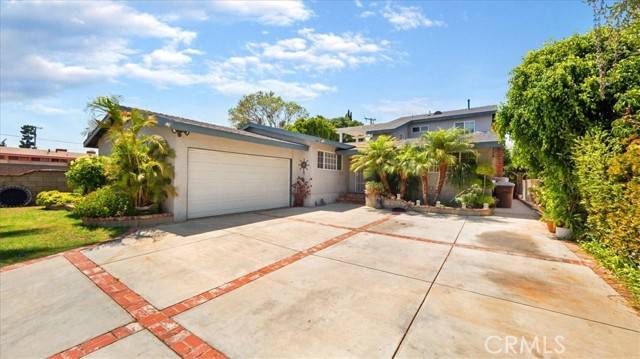 Hacienda Heights, CA 91745,16071 Flamstead Drive