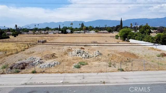 San Bernardino, CA 92410,2534 Foothill