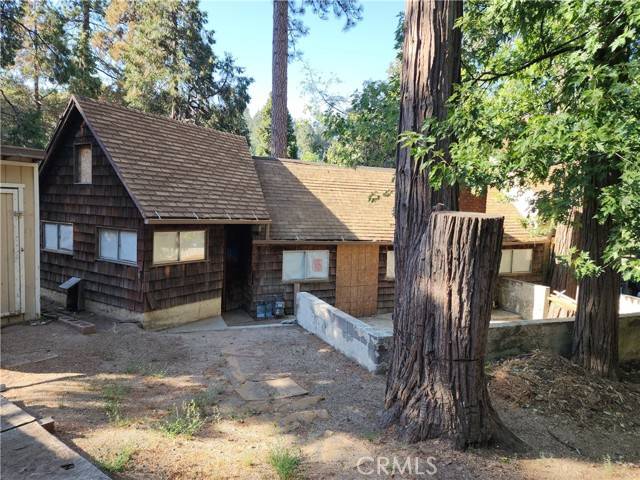Crestline, CA 92325,23750 Shady Lane