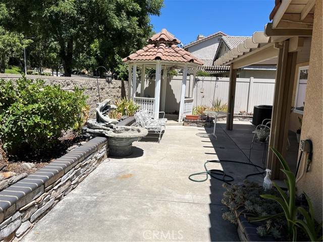 Highland, CA 92346,7776 Somerset Lane