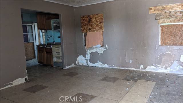 Lake Elsinore, CA 92530,18883 Grand Avenue