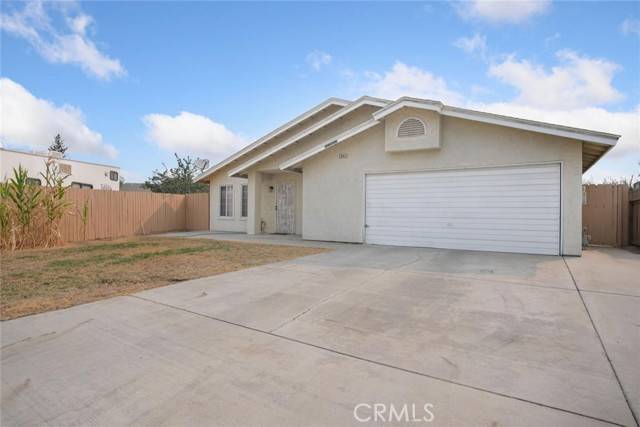 Caruthers, CA 93609,2862 W Lawson Street