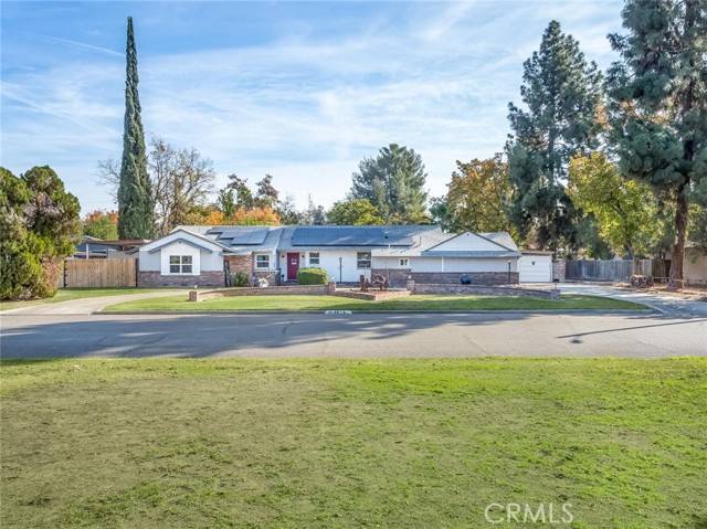 Fresno, CA 93726,4076 N Angus Street