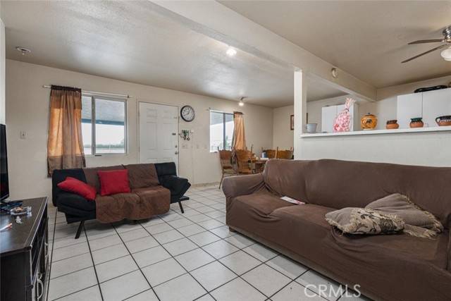 Riverdale, CA 93656,21170 Marty