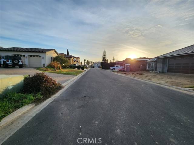 Chowchilla, CA 93610,8290 Lake Shore