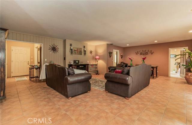 Fresno, CA 93727,930 S Park Circle Drive