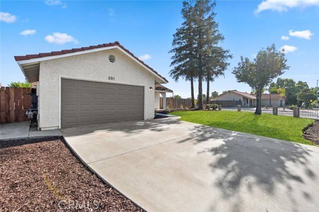 Sanger, CA 93657,691 Edgar Avenue