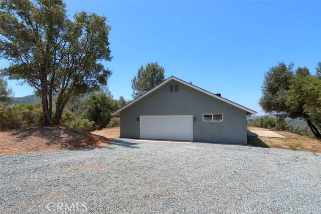 Mariposa, CA 95338,2067 Harris Road