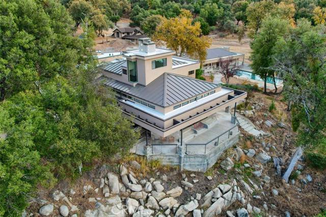 Oakhurst, CA 93644,49868 River Falls Way