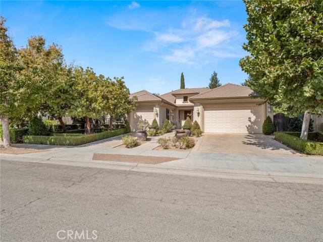 Clovis, CA 93611,425 W Kelly Avenue