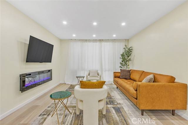 Culver City, CA 90230,6199 Canterbury Drive #101