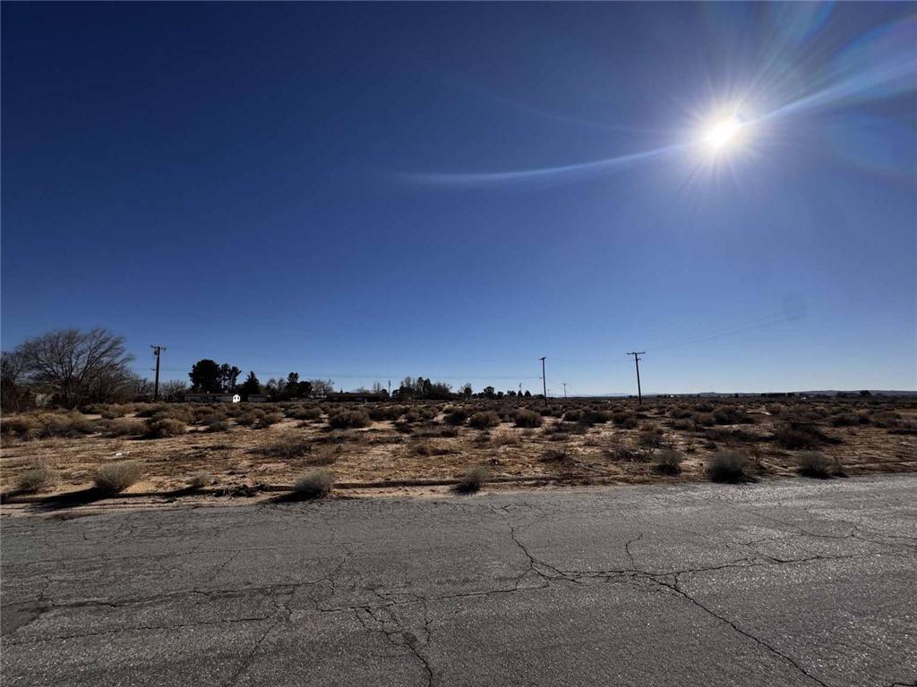 North Edwards, CA 93523,16720 Mountain View