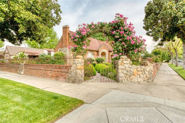 Fresno, CA 93704,304 E Simpson Avenue