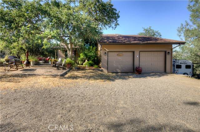 Coarsegold, CA 93614,42197 Wild Stallion