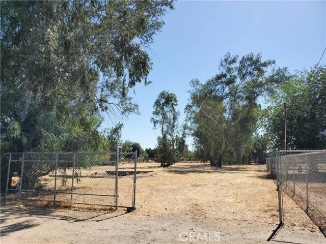 Fresno, CA 93728,544 N Lafayette