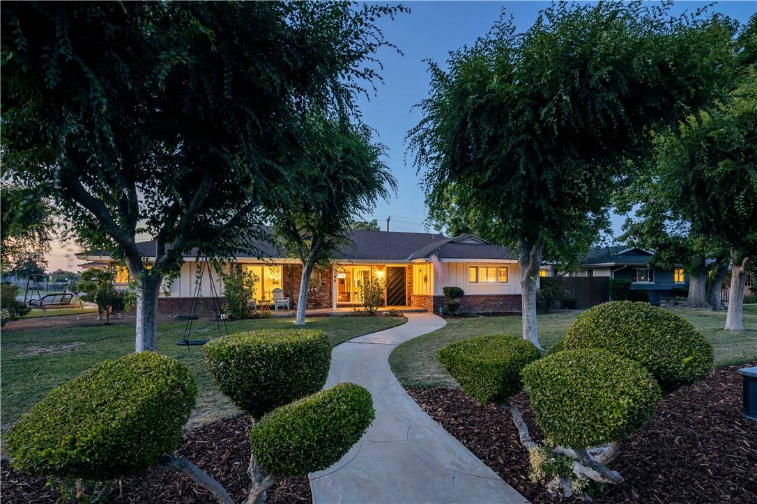 Fresno, CA 93711,1196 W San Madele Avenue