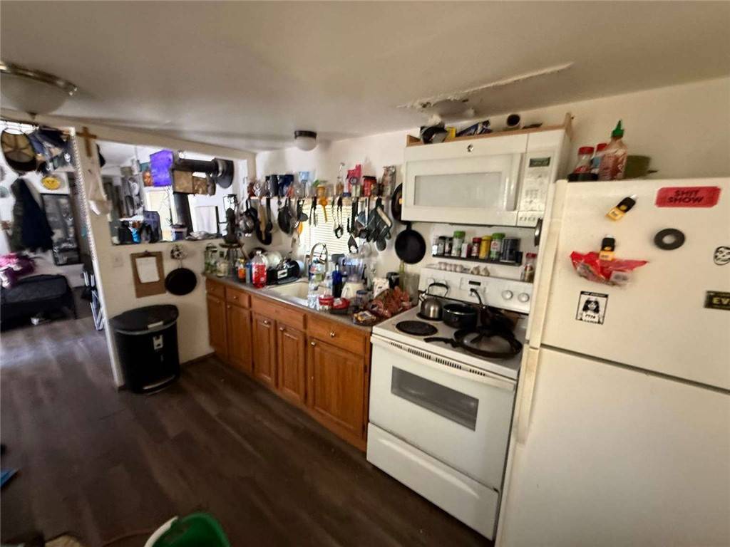 Clearlake, CA 95422,4395 Lasky Avenue
