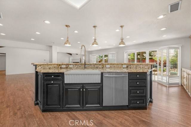 Fresno, CA 93720,1527 E Fallbrook Avenue