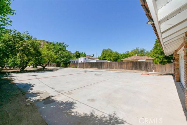 Sun Valley, CA 91352,9653 La Tuna Canyon Road