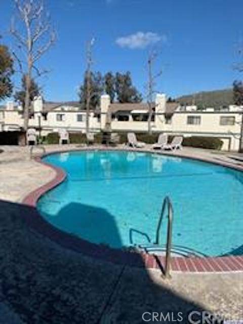 Sunland, CA 91040,10514 Sunland Boulevard #5