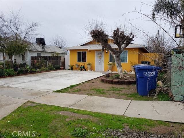 Orange Cove, CA 93646,961 10th Street