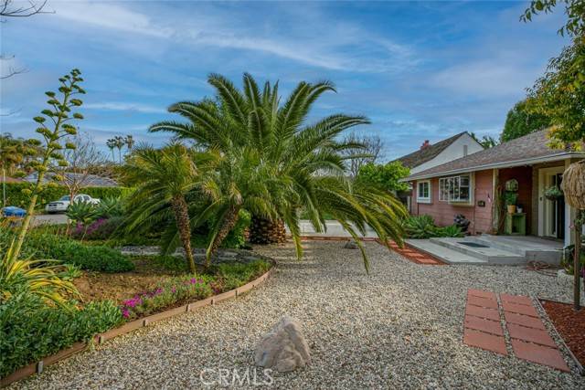 Van Nuys, CA 91406,6905 Firmament Avenue