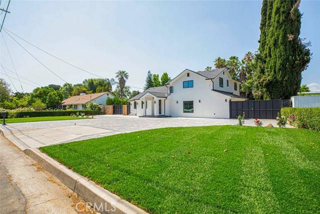 Sherwood Forest, CA 91325,17800 Raymer Street