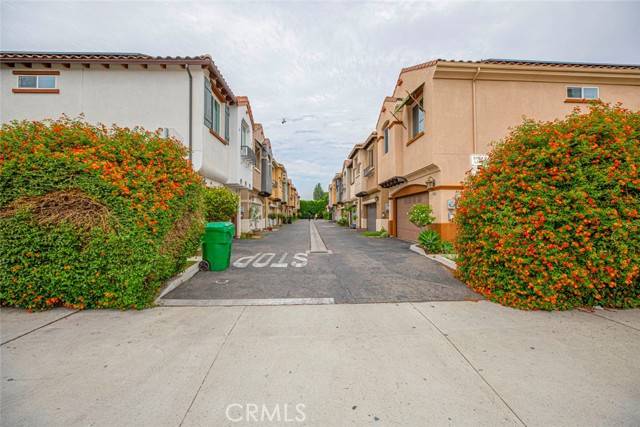 Van Nuys, CA 91405,7608 N Patriot Way