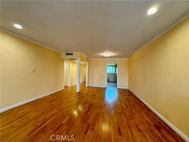 Glendale, CA 91202,1401 Valley View Road #325