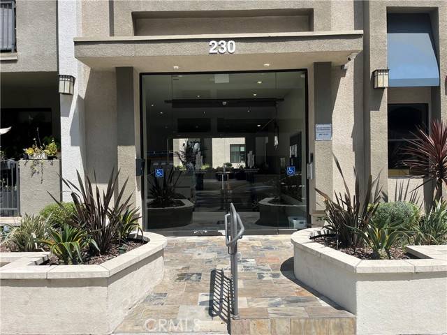 Glendale, CA 91205,230 S Jackson Street #204