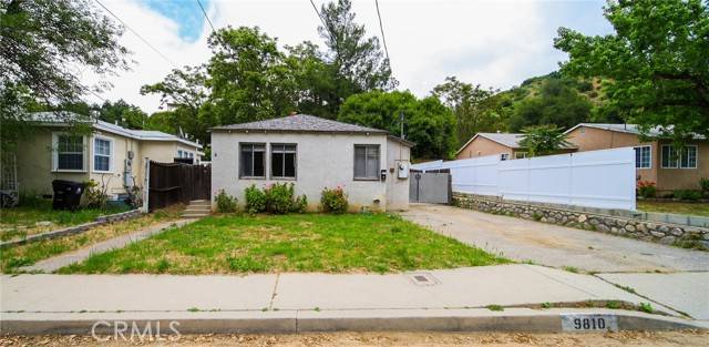 Tujunga, CA 91042,9810 Hillhaven Avenue