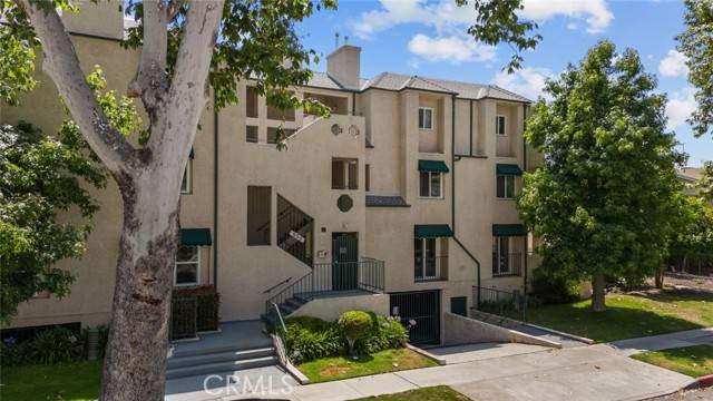 Glendale, CA 91206,520 N Louise Street #208