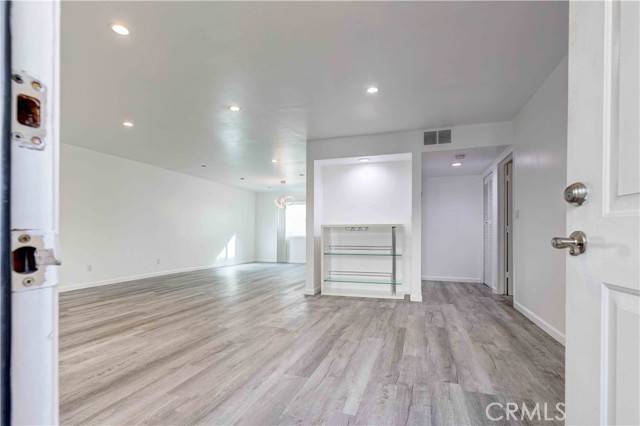 Panorama City, CA 91402,8801 Cedros Avenue #13