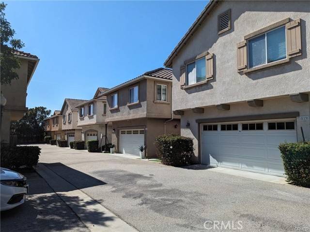 Sylmar, CA 91342,15721 Cobalt Street #113