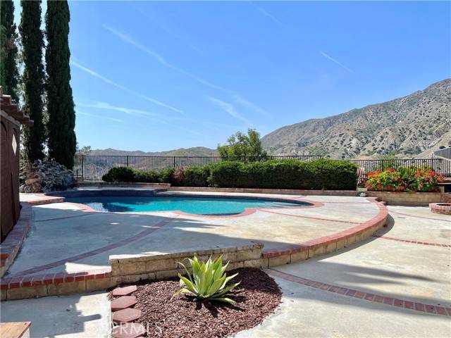 Tujunga, CA 91042,11419 Caern Avenue