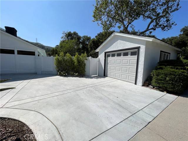 La Crescenta, CA 91214,3973 El Lado Drive